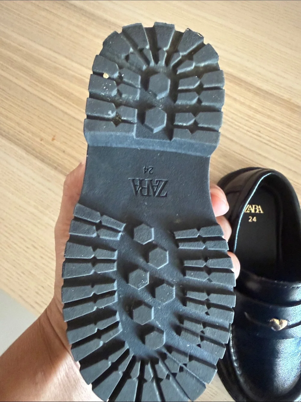 Zara Black Girls Heart-Trim Loafers